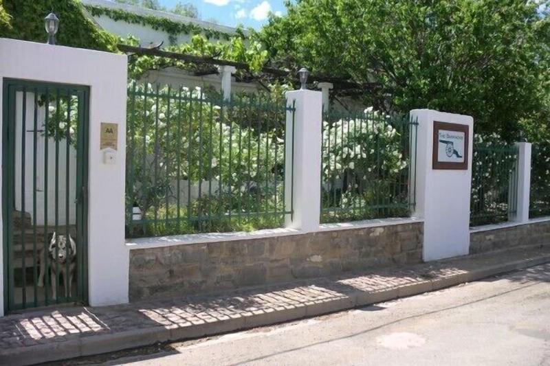 بنسيون The Barracks