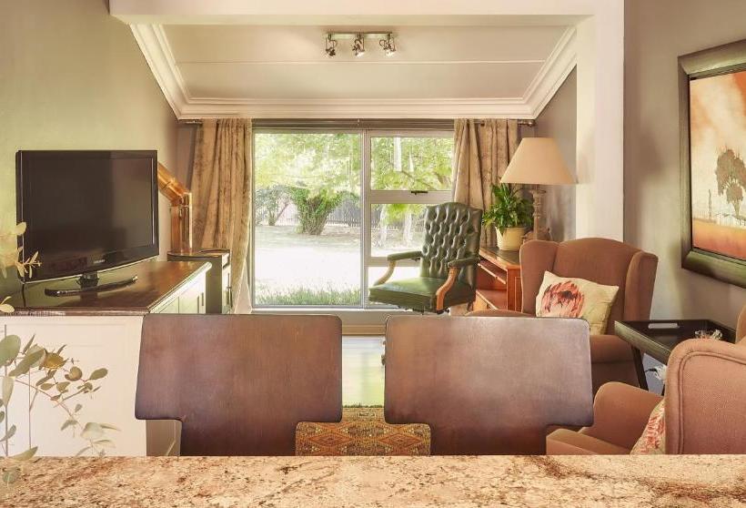 بنسيون Upper House Guesthouse