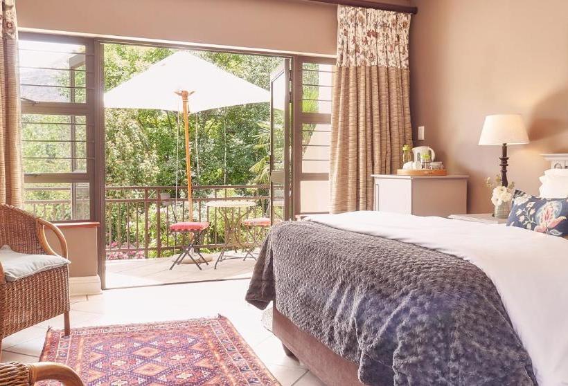 بنسيون Upper House Guesthouse