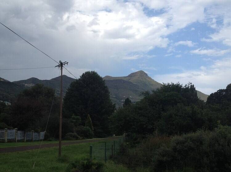 بنسيون Upper House Guesthouse