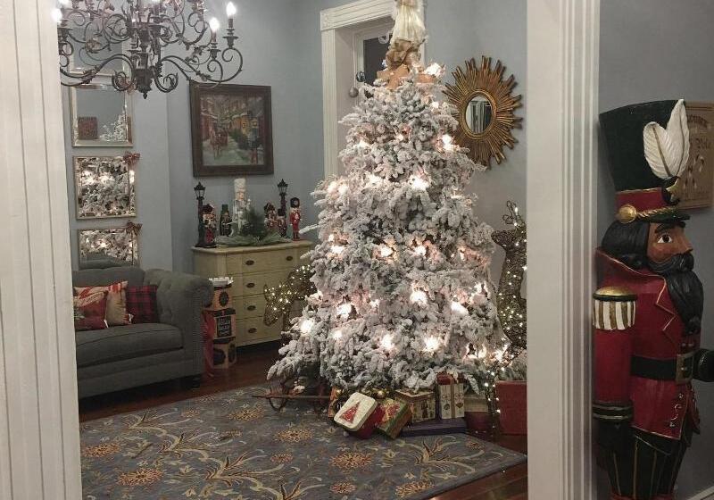 پانسیون Wg Creole House 1850