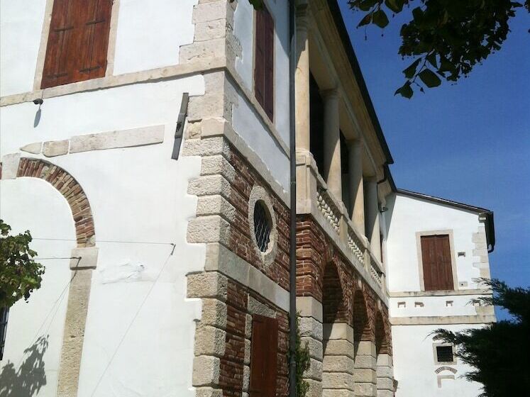 Relais Villa Gozzi B&b