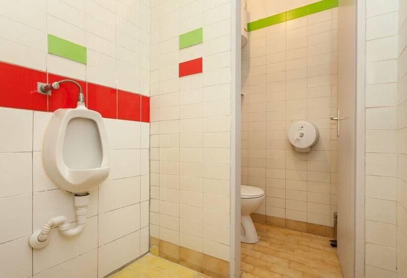 Roundabout Hostel Hostel