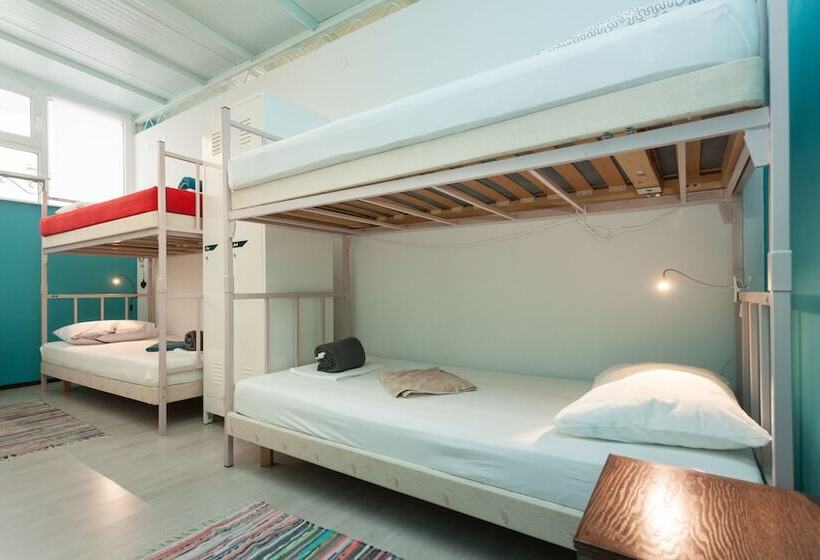 Roundabout Hostel Hostel