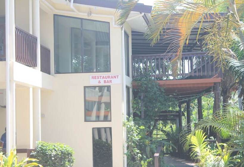 Shalini Garden Hotel & Apartments