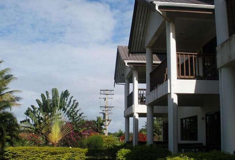 Shalini Garden Hotel & Apartments