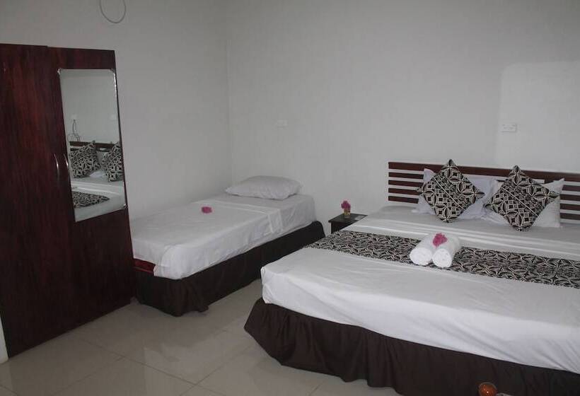 Shalini Garden Hotel & Apartments