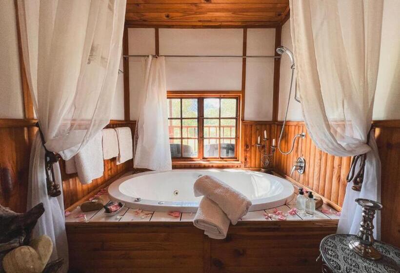 Vindoux Tree House Guest Farm & Spa