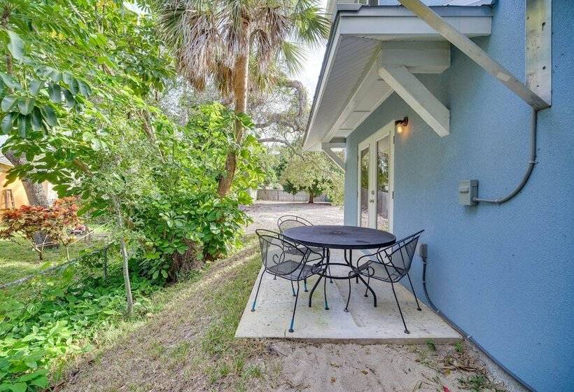 2 Story Cape Canaveral Home: Walk To Public Beach!