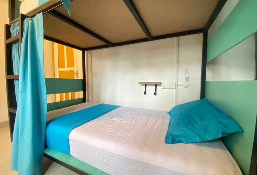 호스텔 Happy Hammocks, Hiriketiya Beach   Sri Lanka