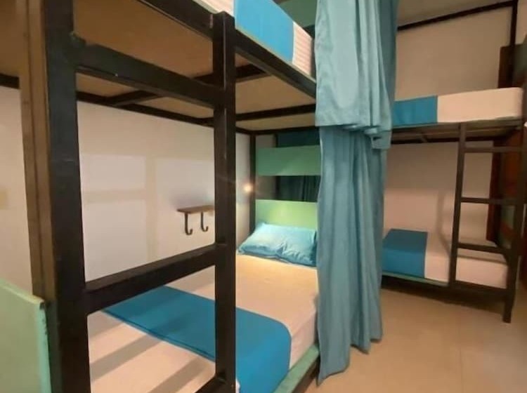 호스텔 Happy Hammocks, Hiriketiya Beach   Sri Lanka