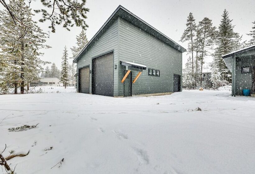 All Season Cabin: Hot Tub & Sauna In Donnelly