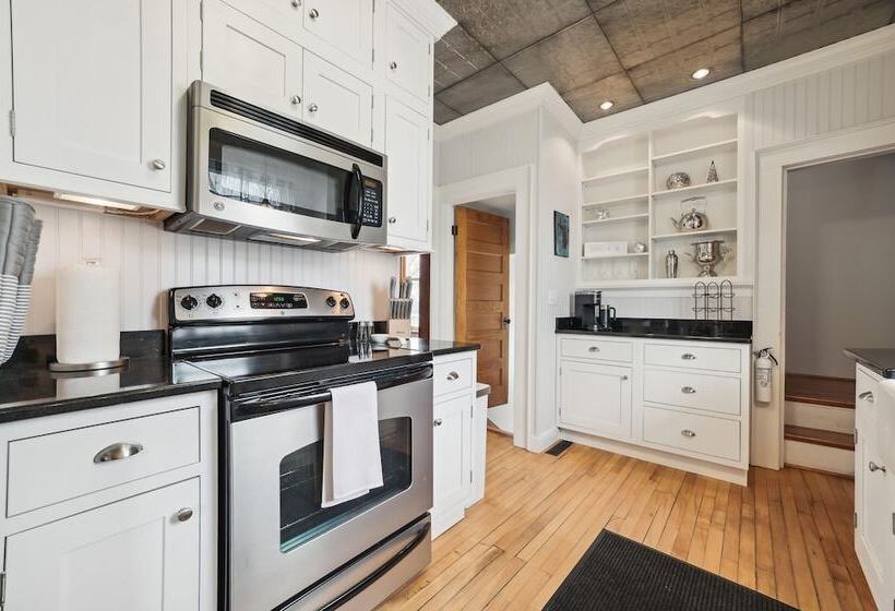 Alpena Home W/ Pool < 1 Mi To Lake Huron Beaches!