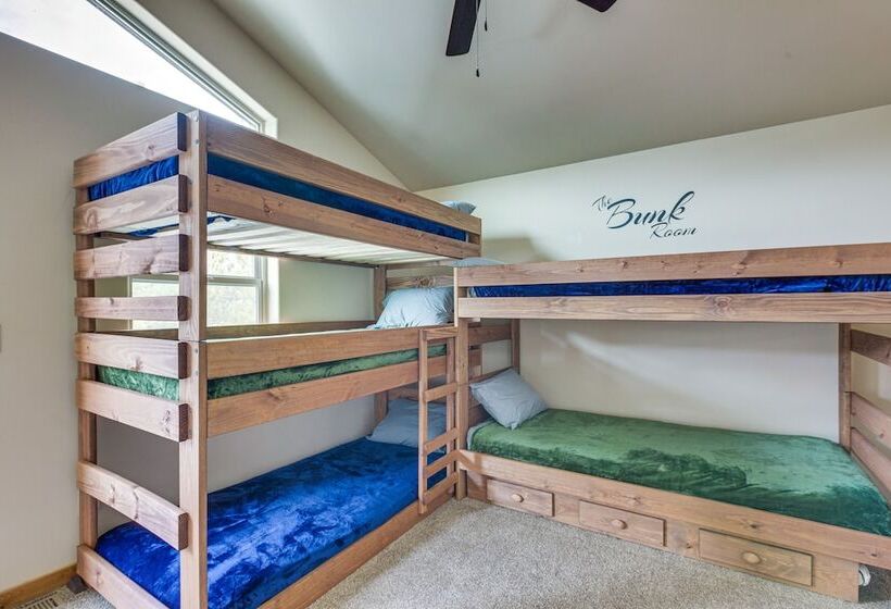 Angel Fire Cabin W/ Deck: 3 Mi To Ski Lifts!