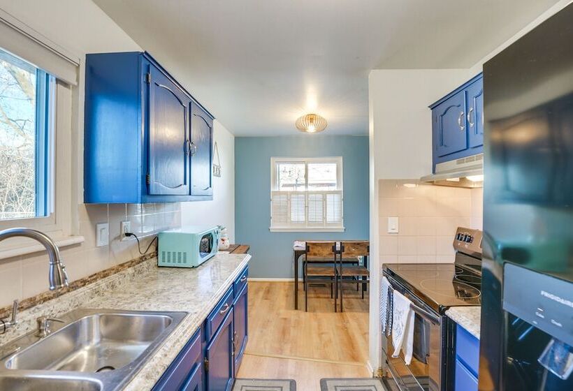 Family Friendly Getaway W/ Fire Pit In Ann Arbor