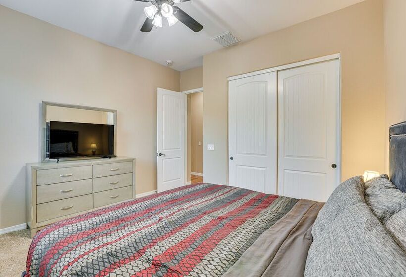 Arizona Home W/ Pool & Patio, Near Sports Stadiums