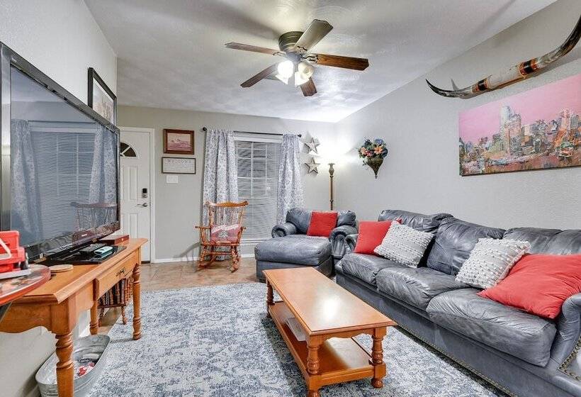 Walk To At&t Stadium: Arlington Home W/ Patio!