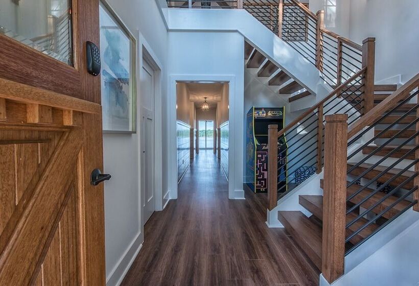 Azalea Retreat By Avantstay Sleeps 34 & Pool