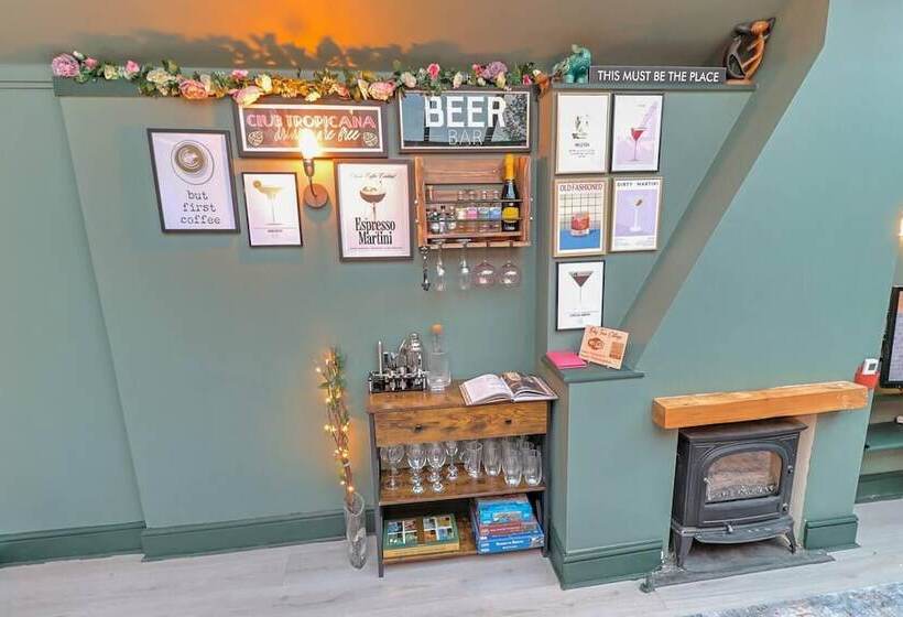 Beautiful 3 Bed Cottage In Burnham On Crouch