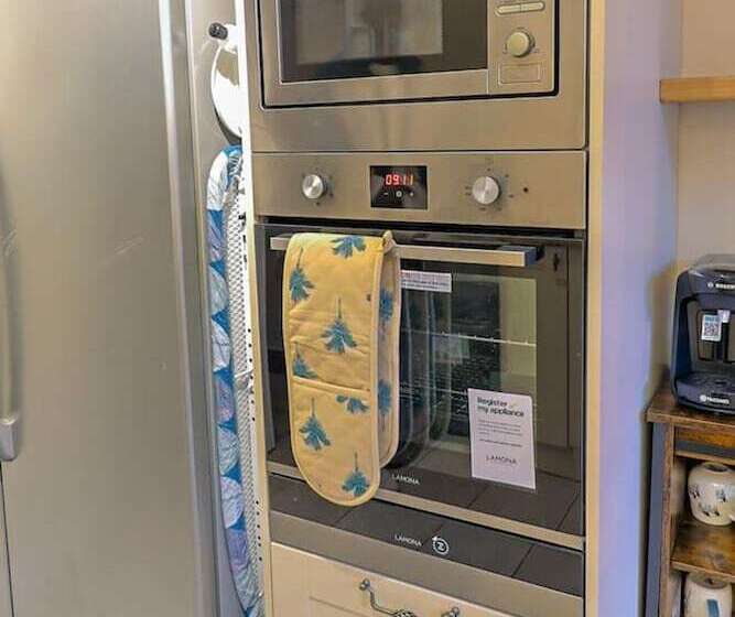 Beautiful 3 Bed Cottage In Burnham On Crouch