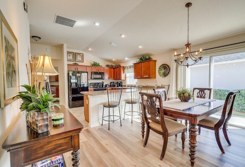 Screened Lanai & Grill: Home In The Villages