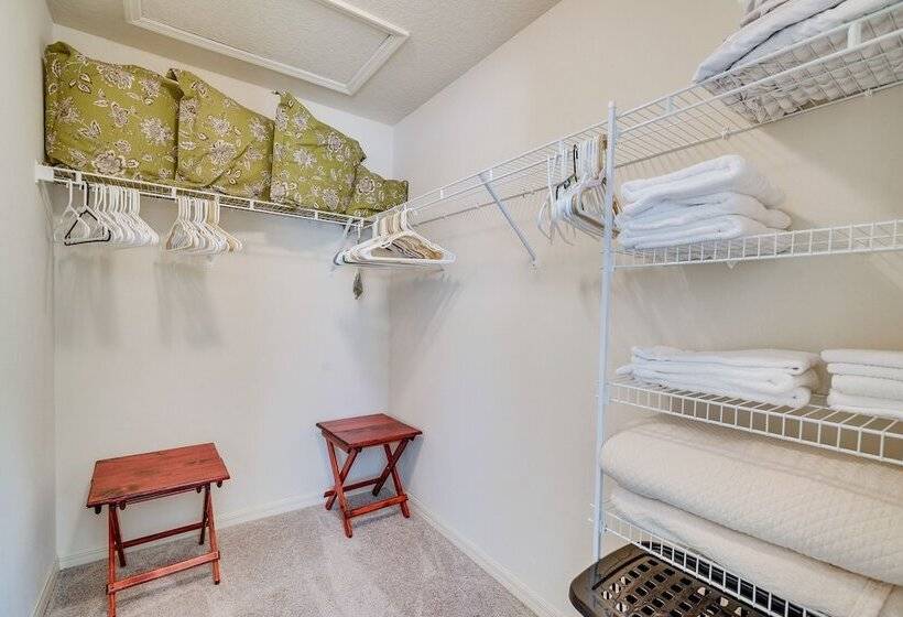 Screened Lanai & Grill: Home In The Villages