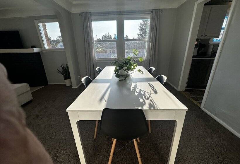 مبيت وإفطار Tacoma Homestay