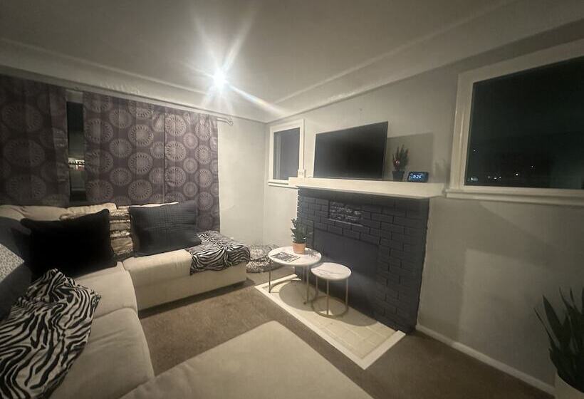 مبيت وإفطار Tacoma Homestay