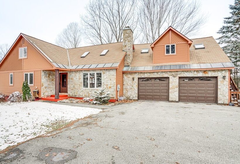 Bennington Home W/ Deck ~ 5 Mi To Bald Mountain!