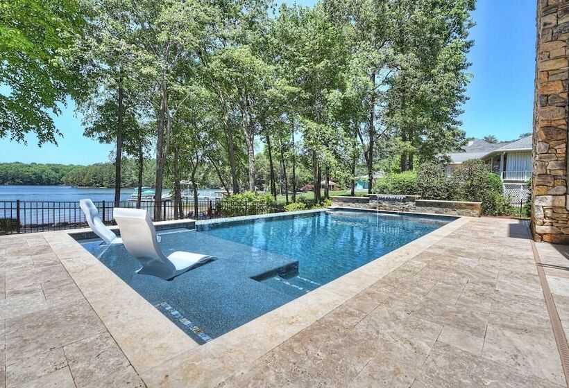 Boathouse Cove By Avantstay Pool + Swim Dock Hot Tub