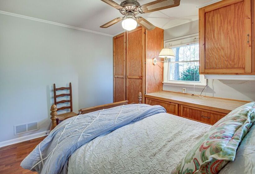 Bright Cartersville Home W/ Fire Pit & Sunroom!