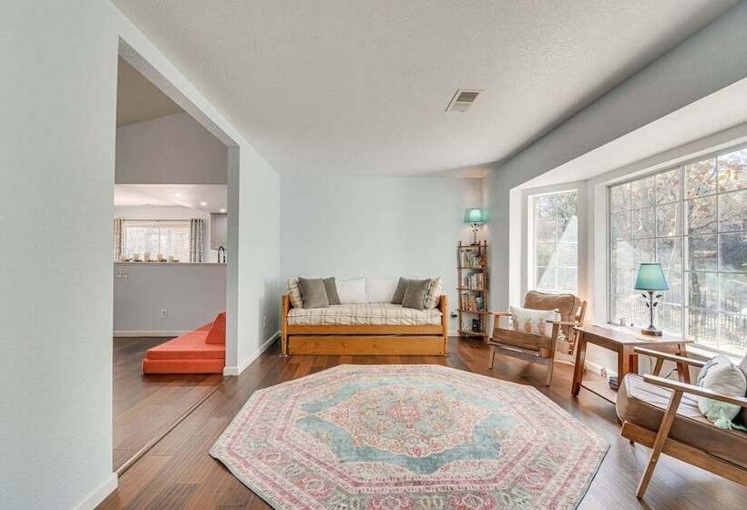 Bright + Cozy Mariposa Getaway: 46 Mi To Yosemite!