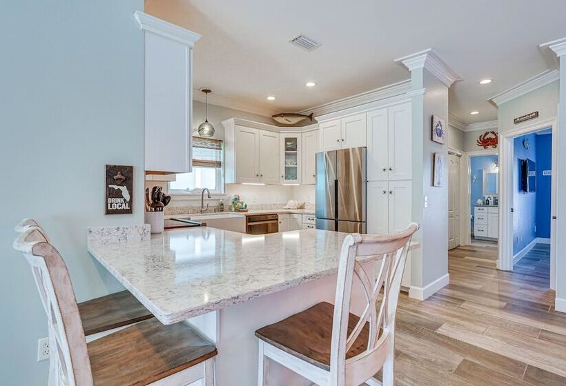 Bright Panama City Beach Retreat W/ Private Pool!