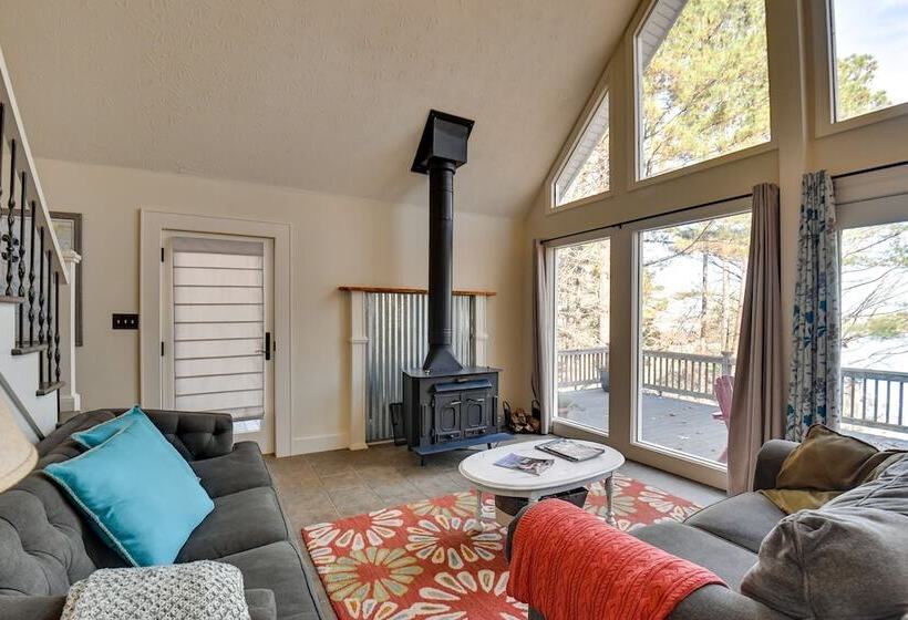 Buckhead Home W/ On Site Lake Oconee Access!
