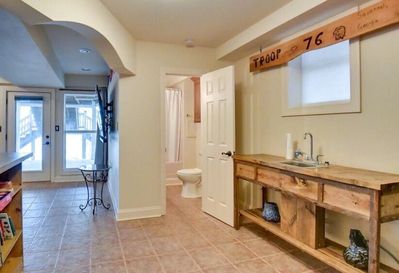 Buckhead Home W/ On Site Lake Oconee Access!