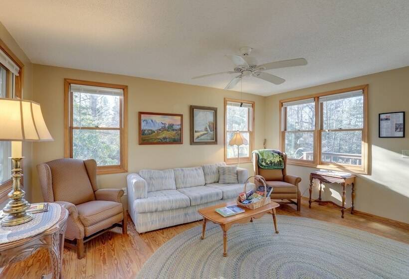 Burnsville Cabin W/ Deck & Trails   Dog Friendly!