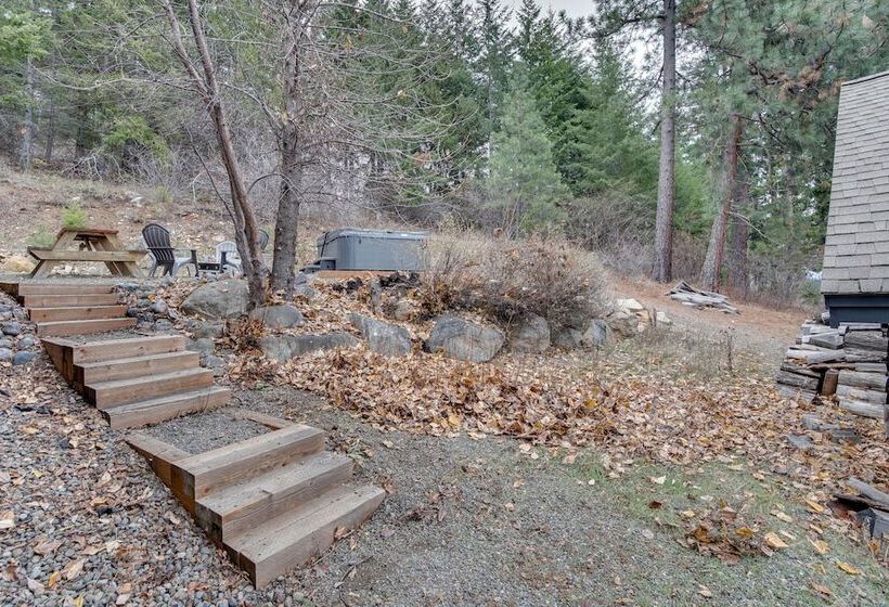 Cabin W/ Hot Tub & Fire Pit: 2 Mi To Cle Elum Lake