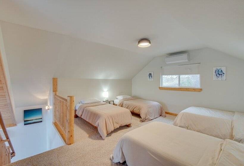 Cabin W/ Hot Tub & Fire Pit: 2 Mi To Cle Elum Lake