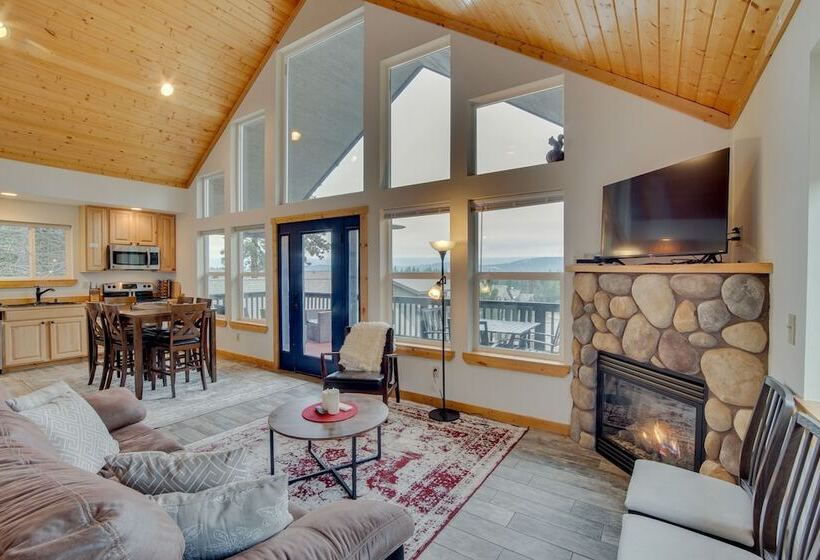 Cabin W/ Hot Tub & Fire Pit: 2 Mi To Cle Elum Lake