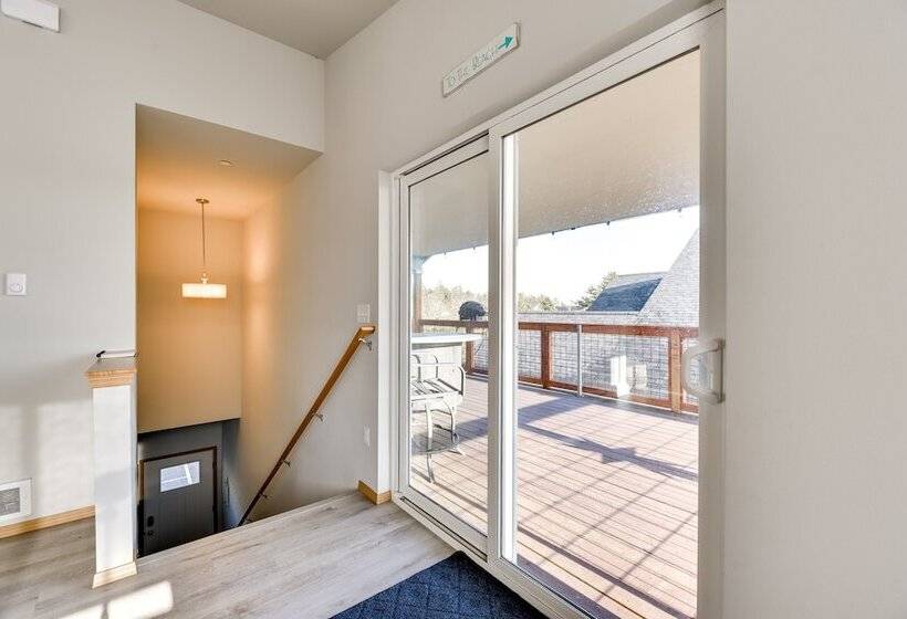 Canal Front Home In Ocean Shores W/ Dock & Views!