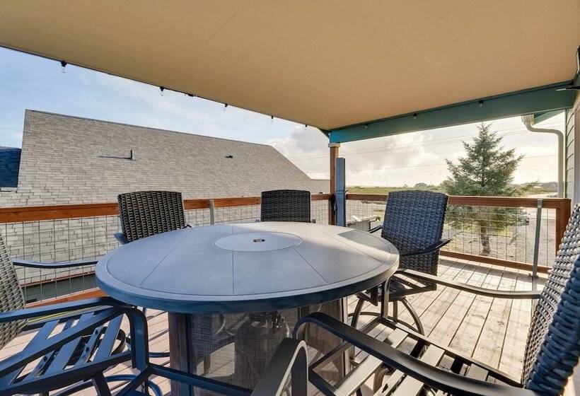 Canal Front Home In Ocean Shores W/ Dock & Views!