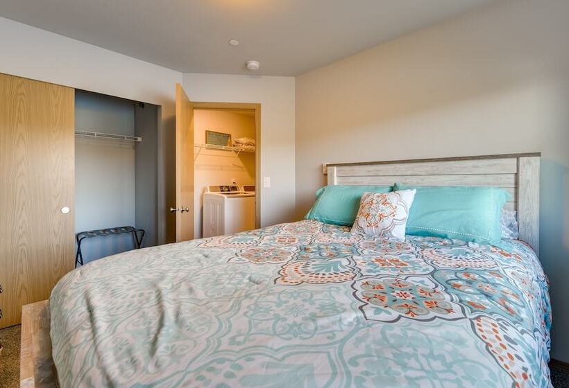 Canal Front Home In Ocean Shores W/ Dock & Views!