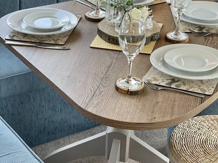 Captivating 2 Bed 2021 Caravan In Isle Of Wight