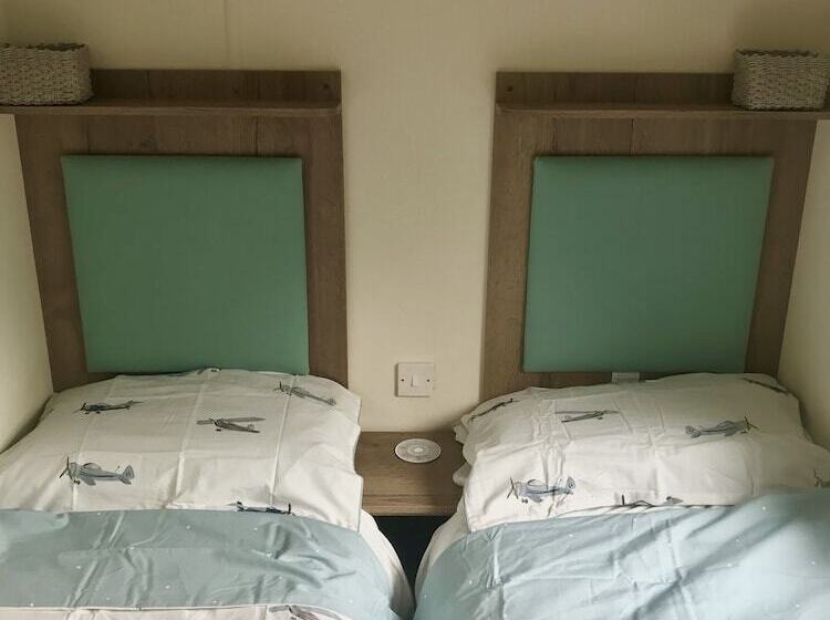 Captivating 2 Bed 2021 Caravan In Isle Of Wight