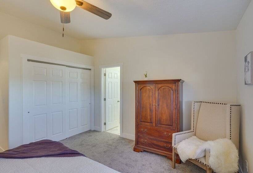 Cedar City Home W/ Mountain Views & Game Room!