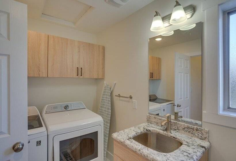 Cedar City Home W/ Mountain Views & Game Room!