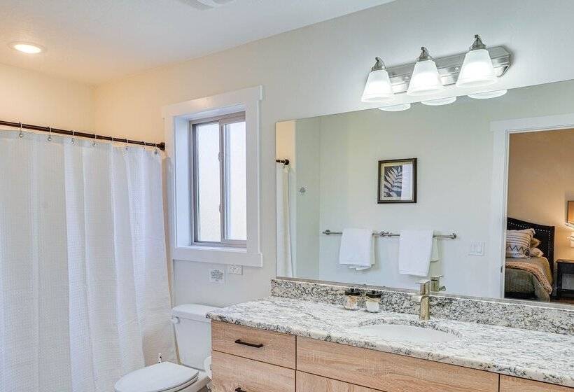 Cedar City Home W/ Mountain Views & Game Room!