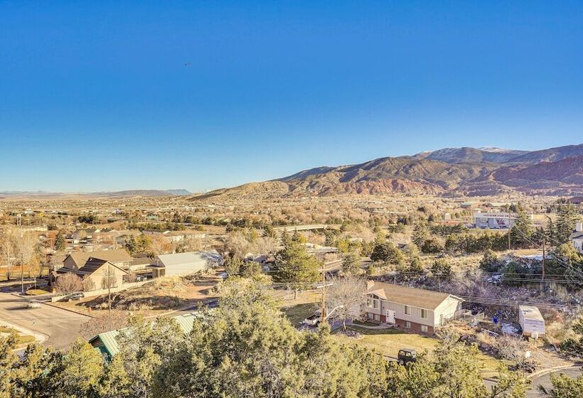 Cedar City Home W/ Mountain Views & Game Room!