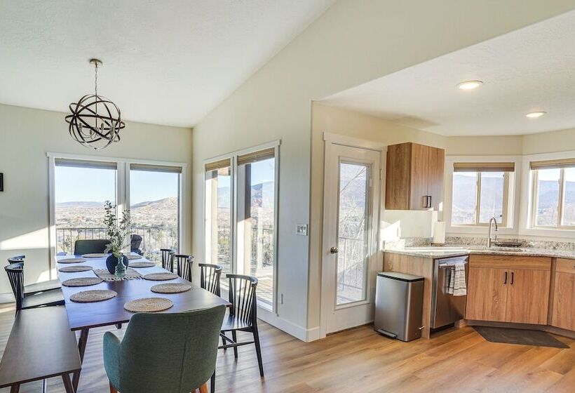 Cedar City Home W/ Mountain Views & Game Room!
