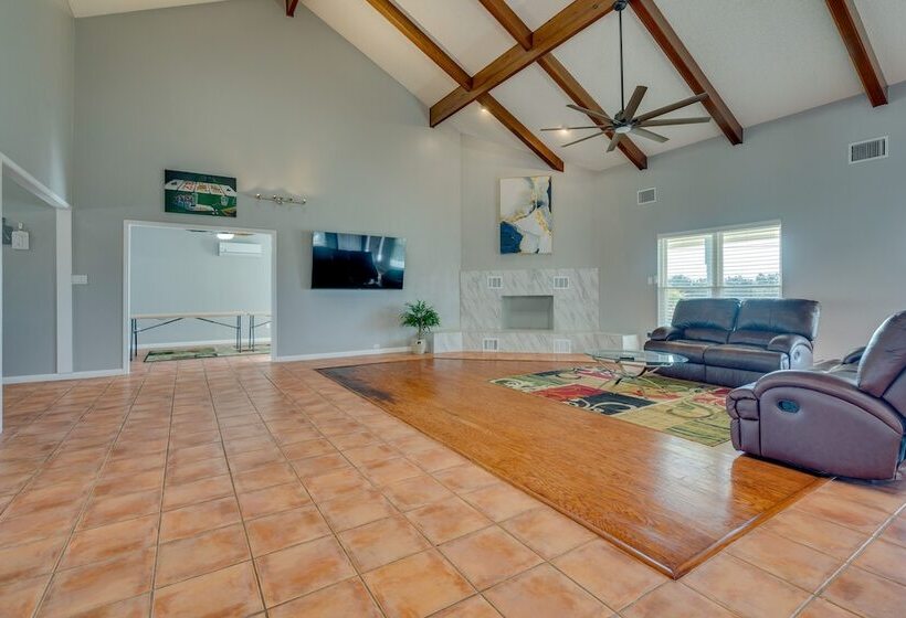 Cedar Park Home W/ Private Fenced In Pool!